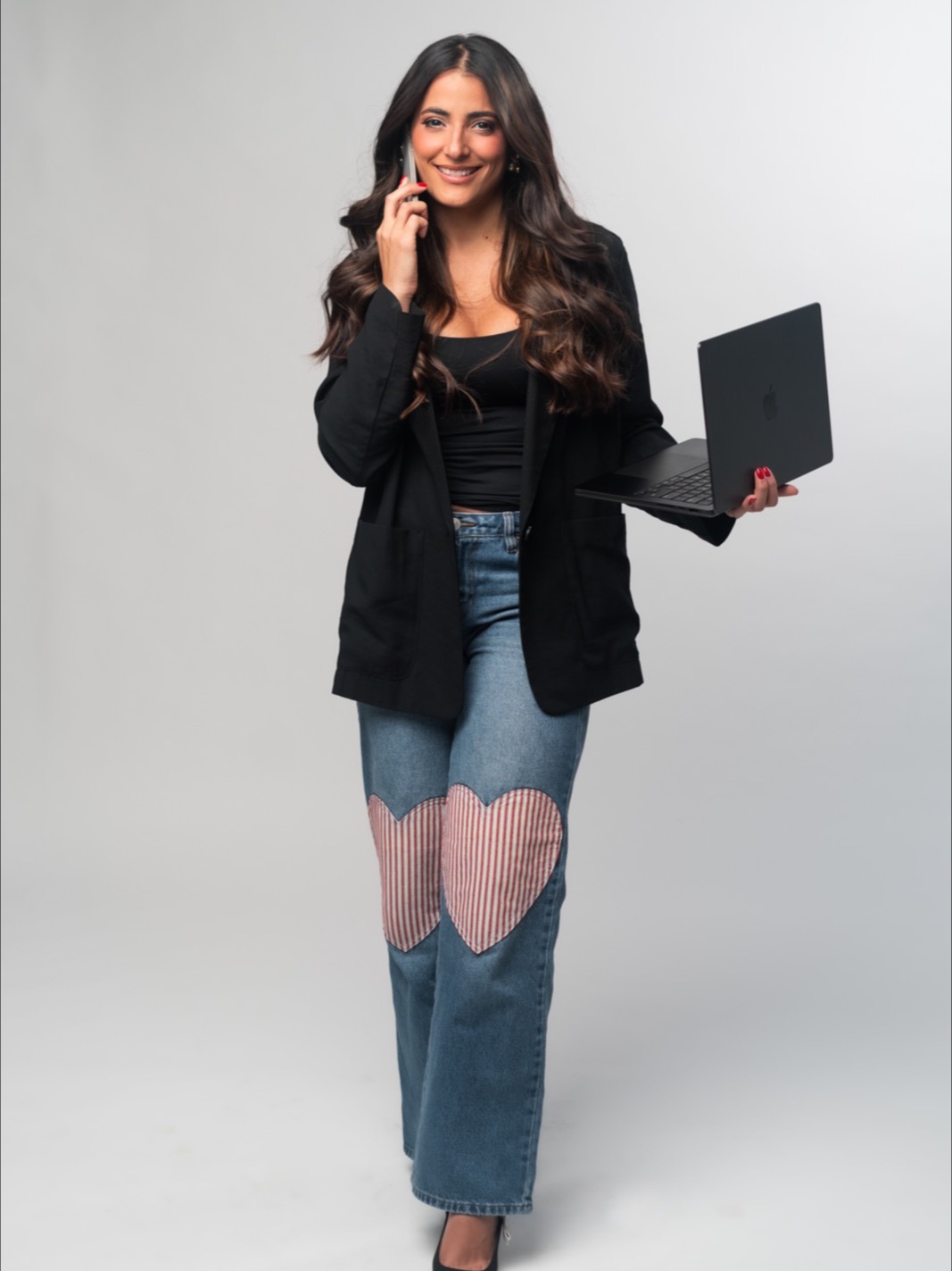 Sharon hoy, con su agencia